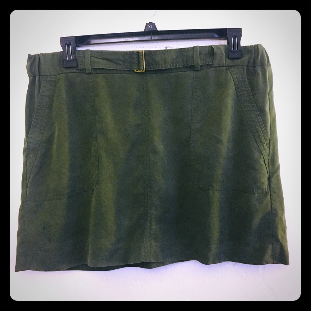Forest green Banana Republic Large skirt